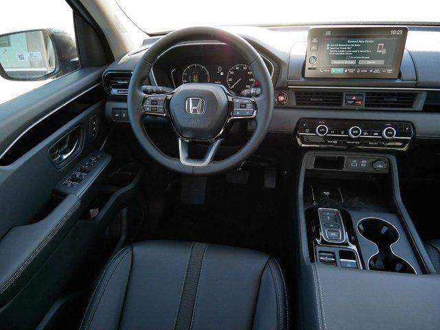 new 2025 Honda Pilot car, priced at $46,834