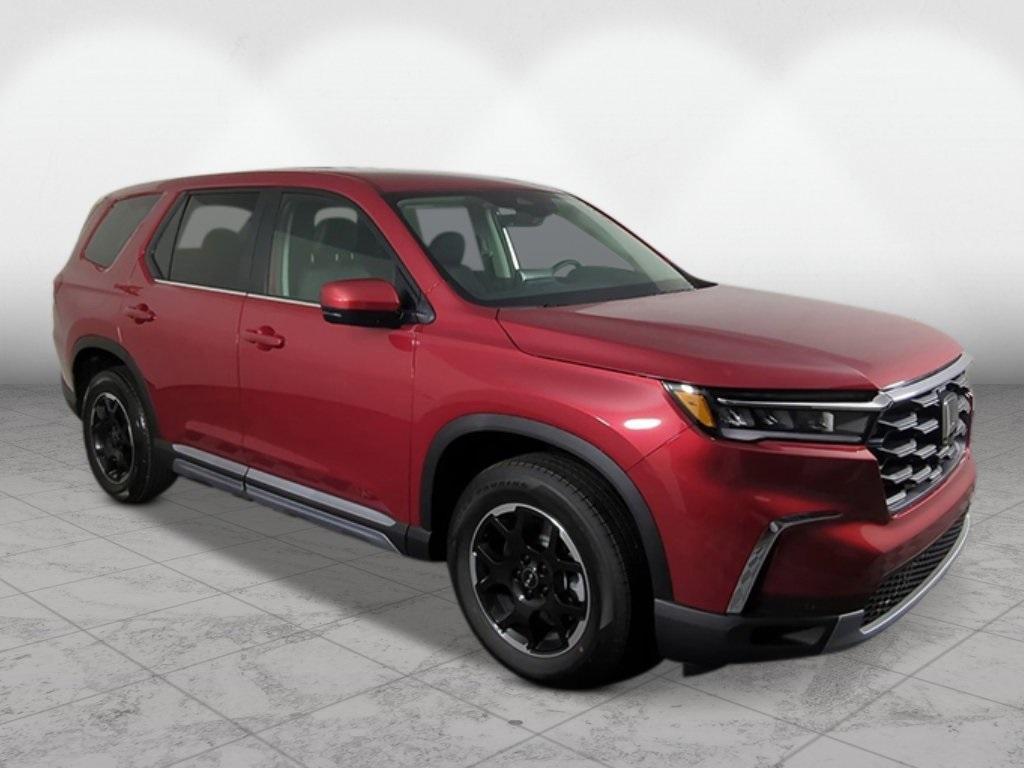 new 2025 Honda Pilot car, priced at $46,334