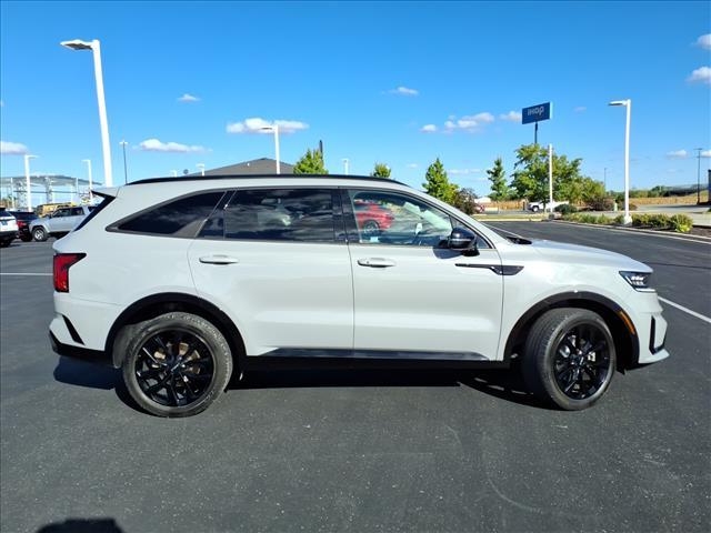 used 2022 Kia Sorento car, priced at $26,947