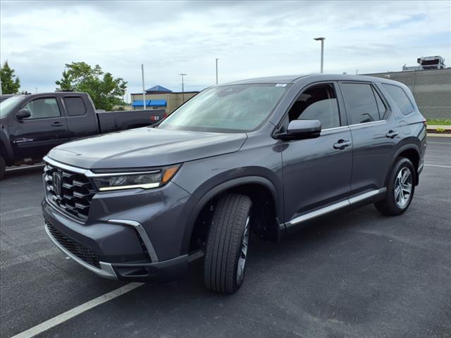 used 2025 Honda Pilot car, priced at $44,334