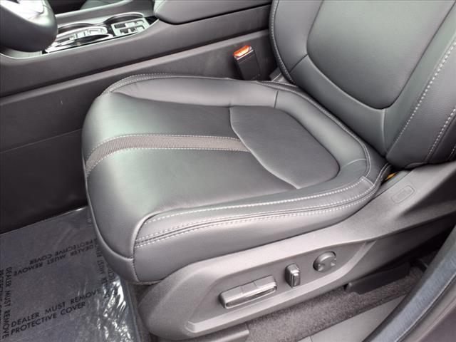 used 2025 Honda Pilot car, priced at $44,334