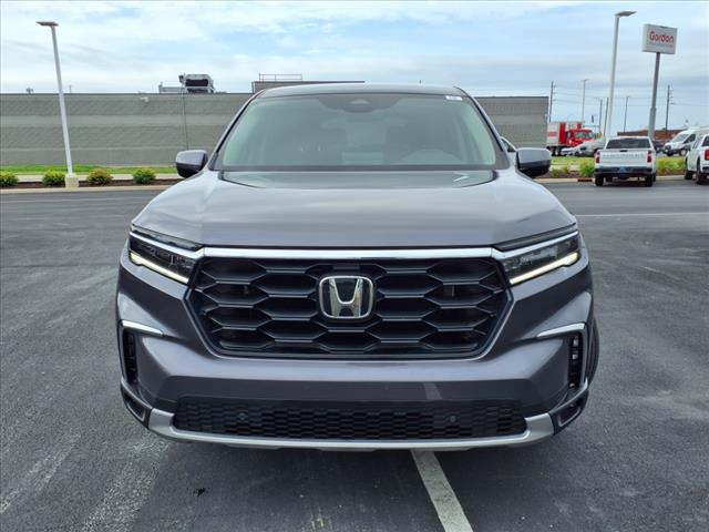 used 2025 Honda Pilot car, priced at $44,334