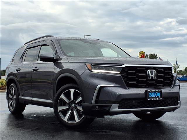 used 2025 Honda Pilot car, priced at $46,365