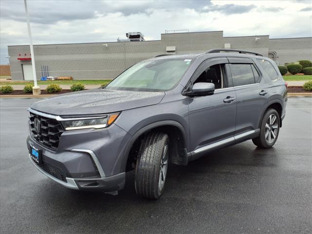 used 2025 Honda Pilot car, priced at $46,365