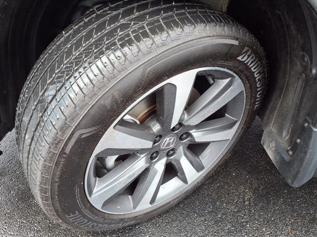 used 2025 Honda Pilot car, priced at $46,365
