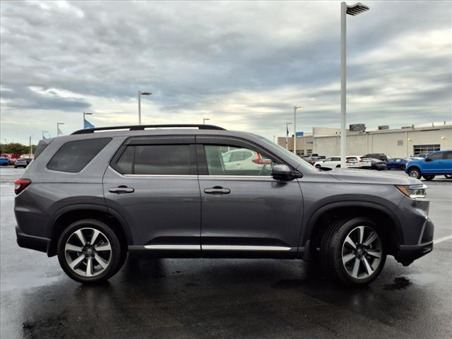 used 2025 Honda Pilot car, priced at $46,365