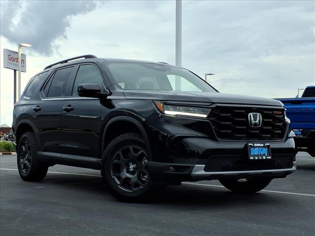 used 2023 Honda Pilot car, priced at $40,983
