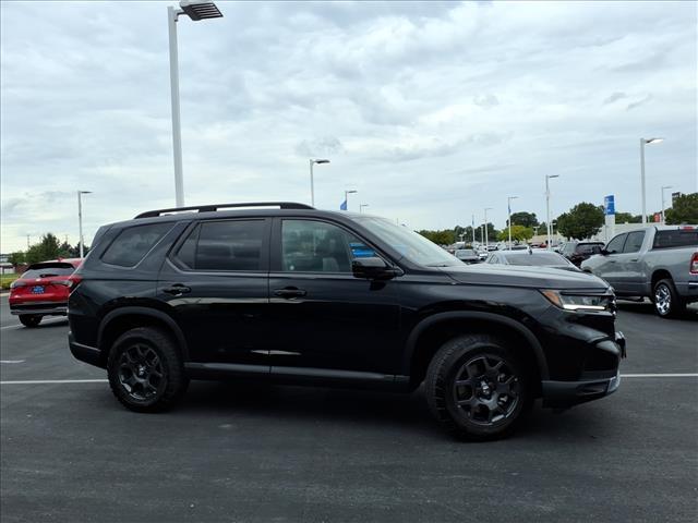 used 2023 Honda Pilot car, priced at $40,983