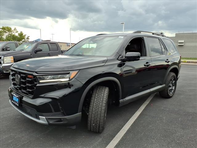 used 2023 Honda Pilot car, priced at $40,983