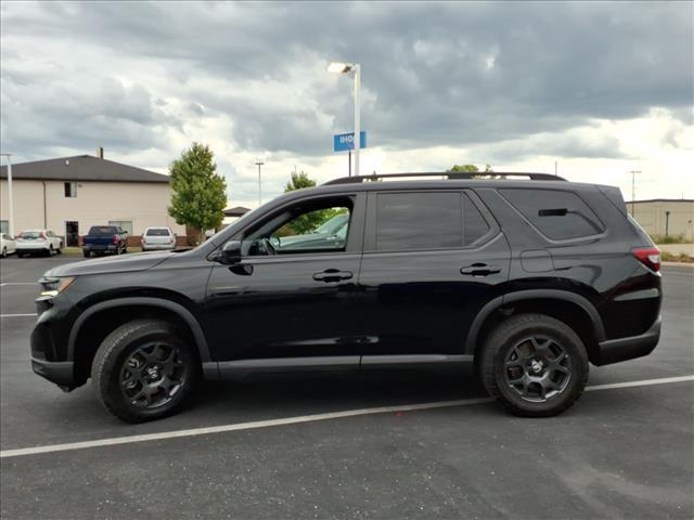 used 2023 Honda Pilot car, priced at $40,983