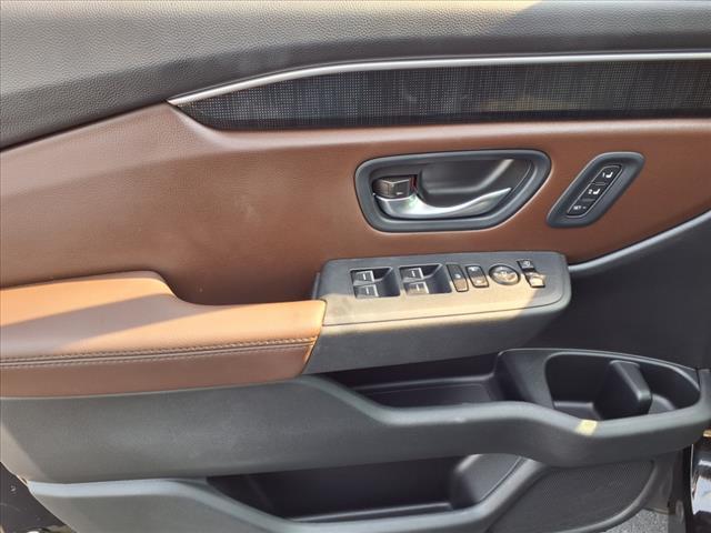 used 2025 Honda Pilot car, priced at $47,845