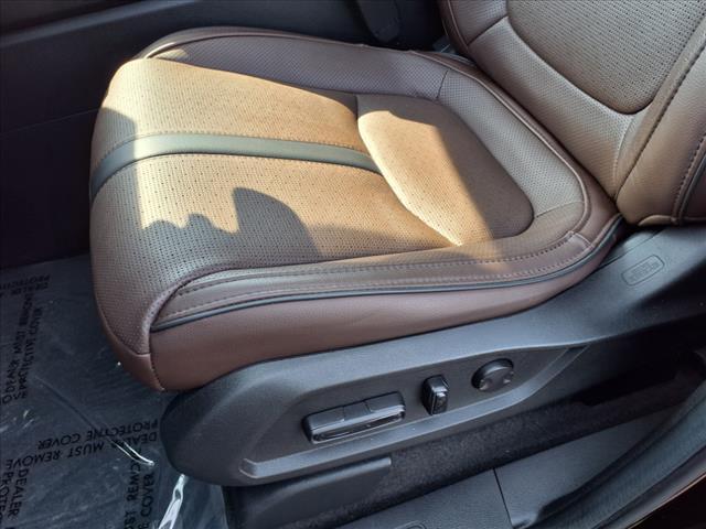 used 2025 Honda Pilot car, priced at $47,845