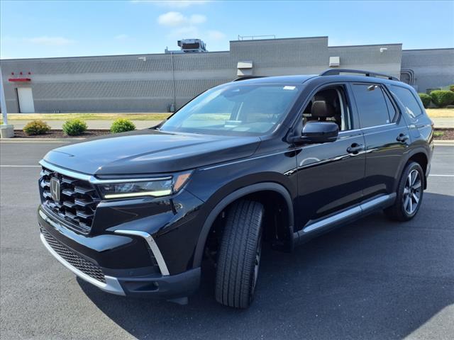 used 2025 Honda Pilot car, priced at $47,845