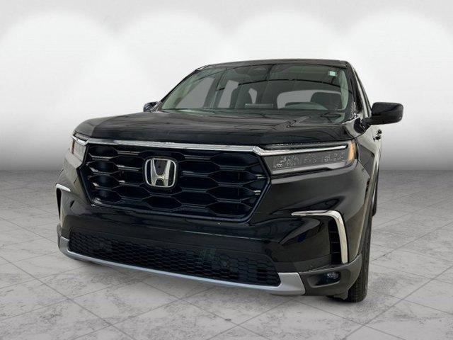 new 2025 Honda Pilot car, priced at $44,223