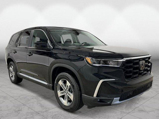 new 2025 Honda Pilot car, priced at $44,223