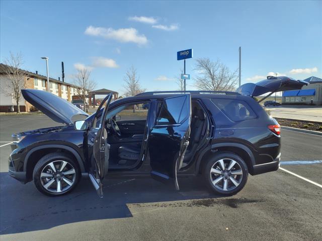 used 2024 Honda Pilot car, priced at $43,695