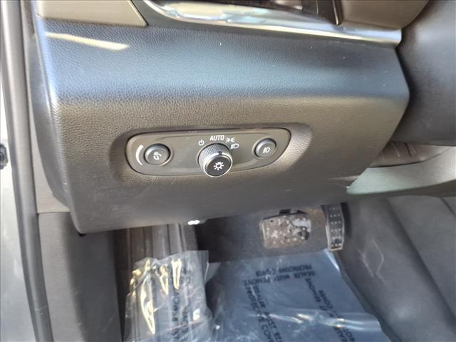 used 2020 Chevrolet Traverse car, priced at $21,977