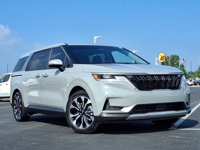 used 2024 Kia Carnival car, priced at $37,650