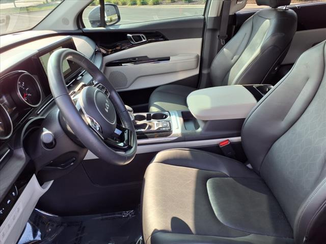 used 2024 Kia Carnival car, priced at $37,650