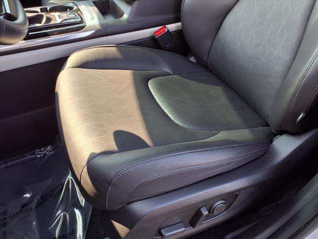used 2024 Kia Carnival car, priced at $37,650