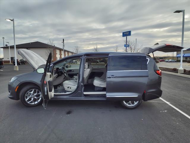 used 2019 Chrysler Pacifica car, priced at $17,495