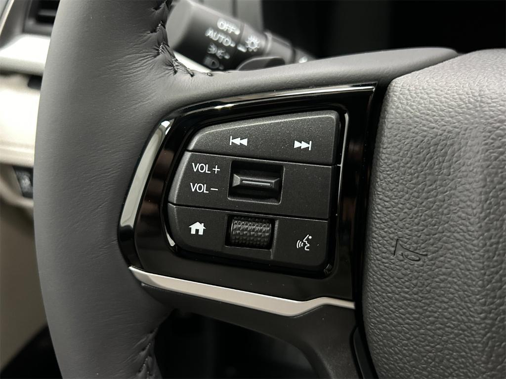 new 2026 Honda Odyssey car, priced at $42,083