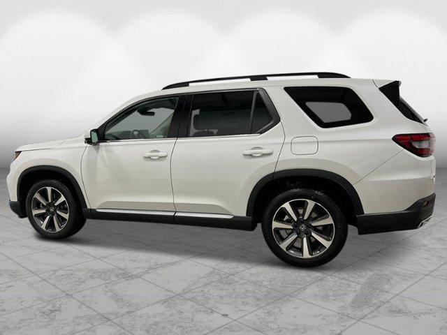 new 2025 Honda Pilot car, priced at $51,104