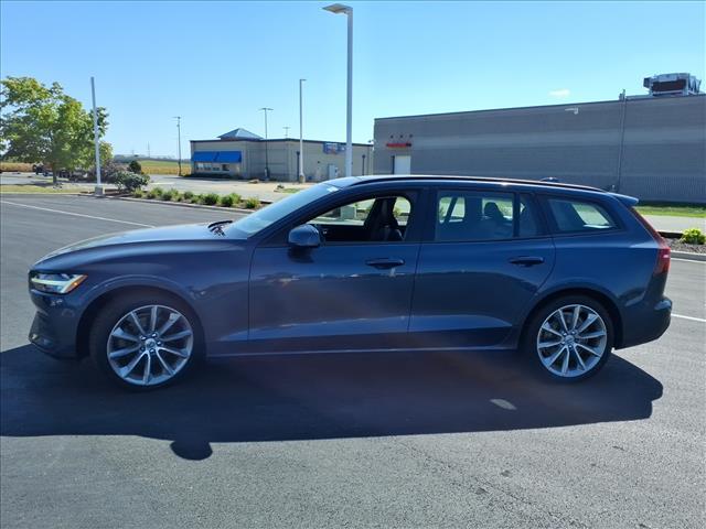 used 2020 Volvo V60 car, priced at $23,628