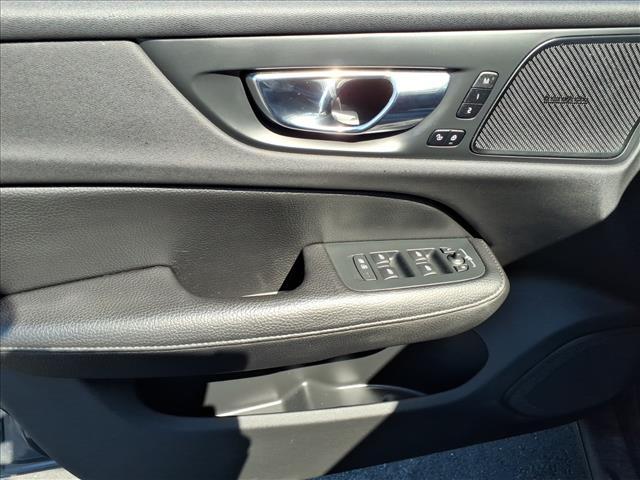 used 2020 Volvo V60 car, priced at $23,628
