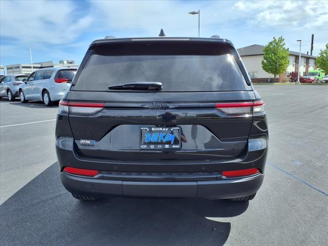 used 2022 Jeep Grand Cherokee car, priced at $27,379