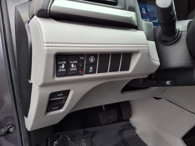 used 2024 Honda Odyssey car, priced at $34,287