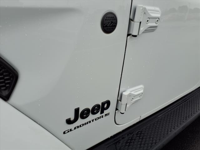 used 2023 Jeep Gladiator car, priced at $34,972