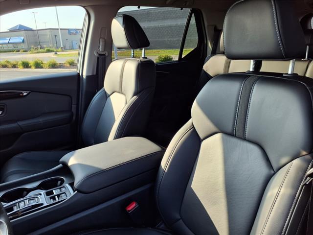 used 2025 Honda Pilot car, priced at $42,562
