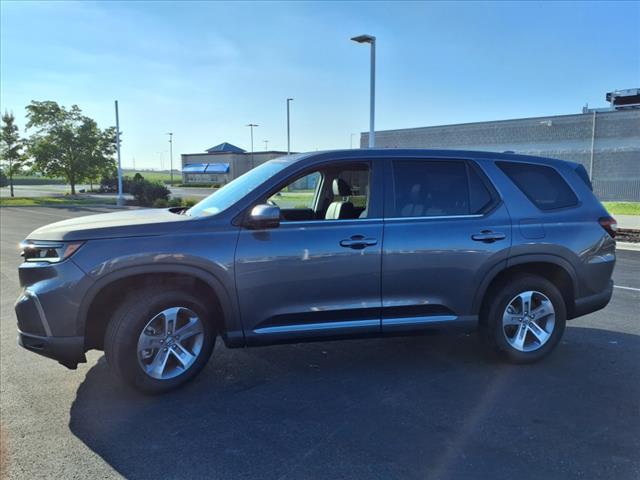 used 2025 Honda Pilot car, priced at $42,562