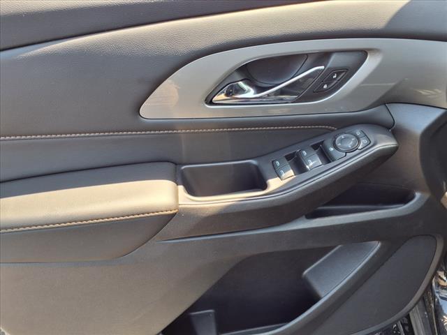 used 2021 Chevrolet Traverse car, priced at $22,847