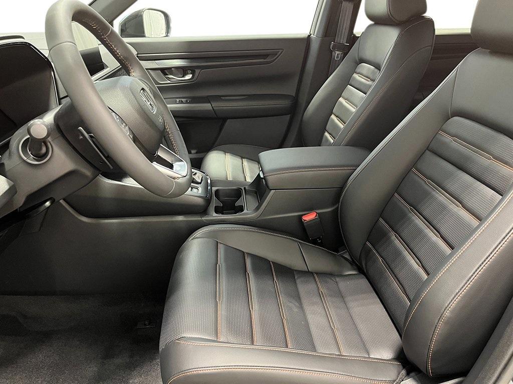 new 2025 Honda CR-V Hybrid car, priced at $38,946