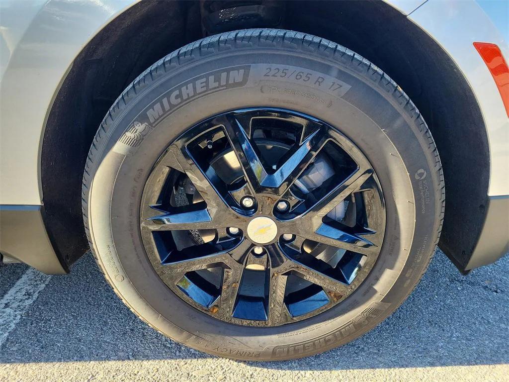 used 2022 Chevrolet Equinox car, priced at $21,986