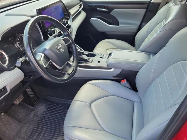 used 2023 Toyota Highlander car, priced at $39,891