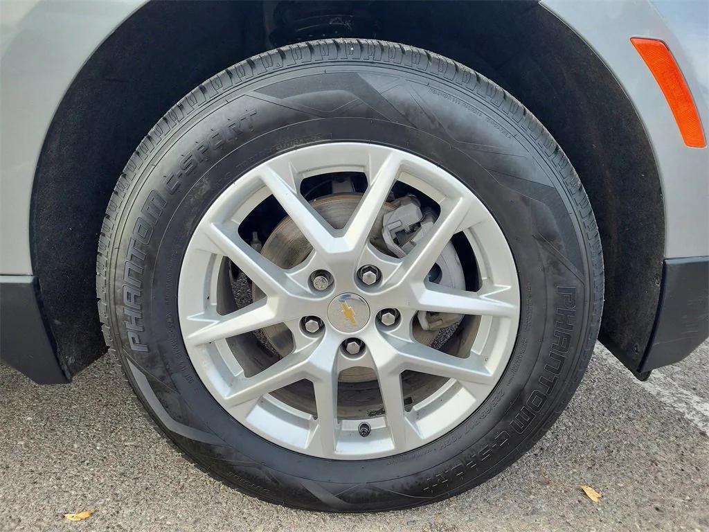 used 2024 Chevrolet Equinox car, priced at $21,997