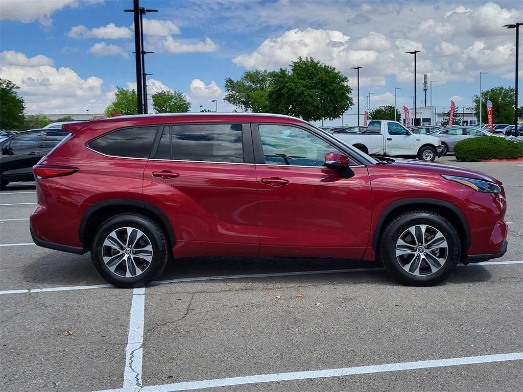 used 2023 Toyota Highlander car, priced at $36,799