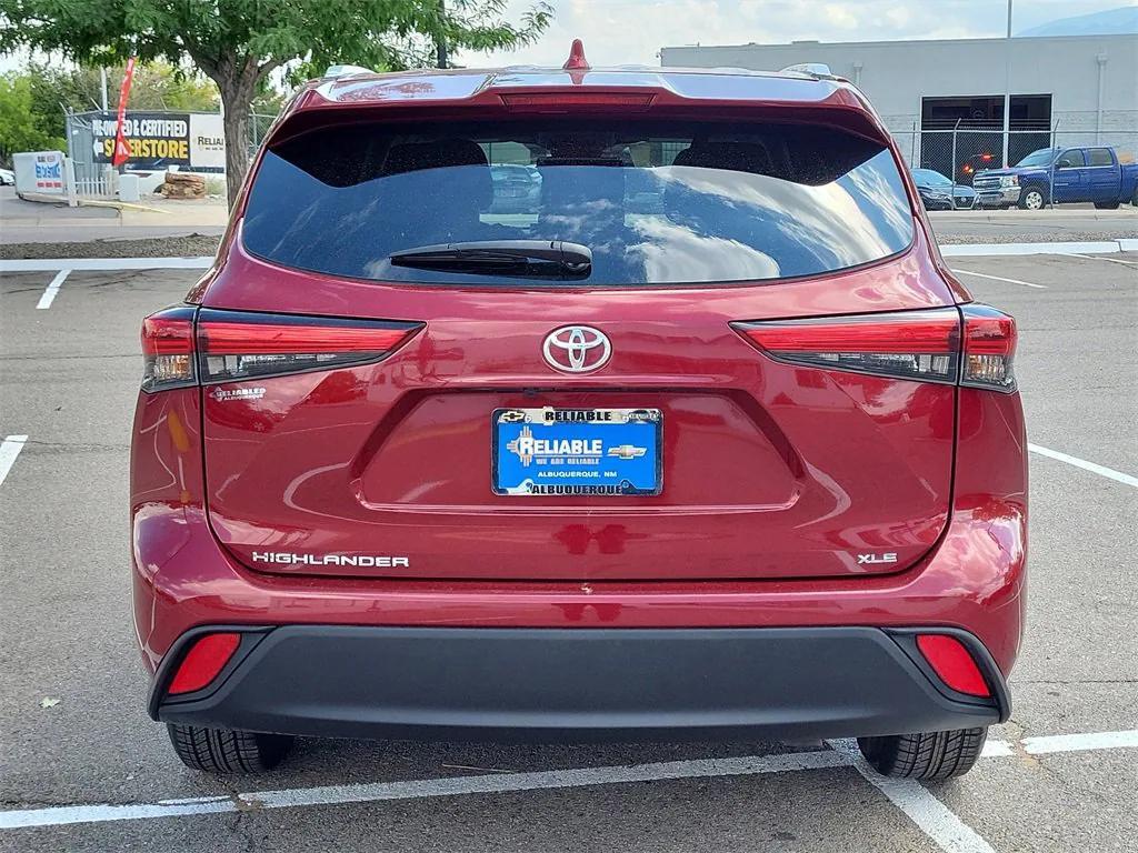 used 2023 Toyota Highlander car, priced at $36,799
