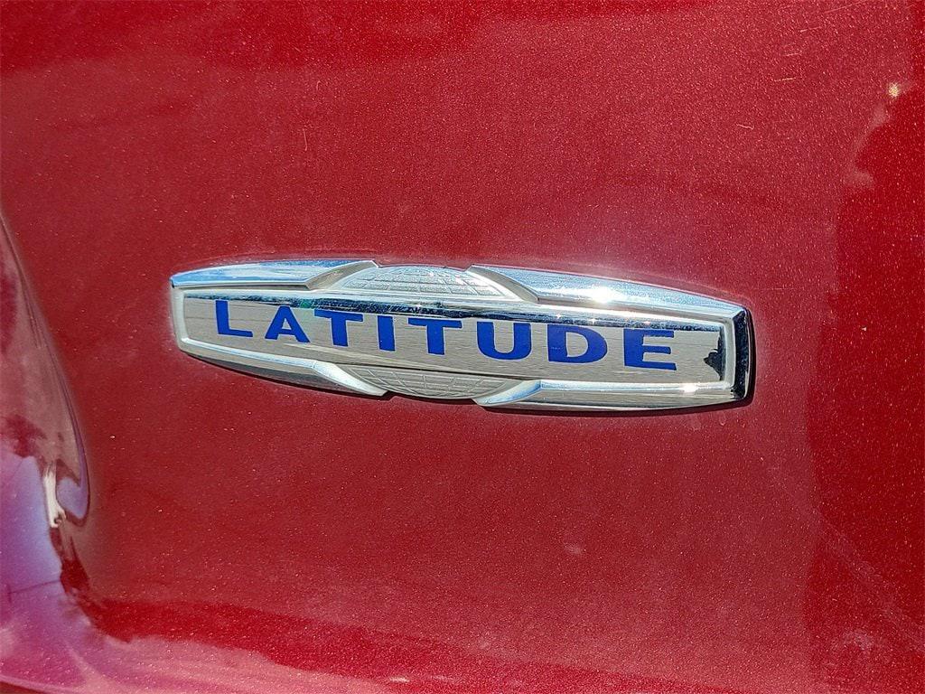 used 2021 Jeep Cherokee car, priced at $14,869