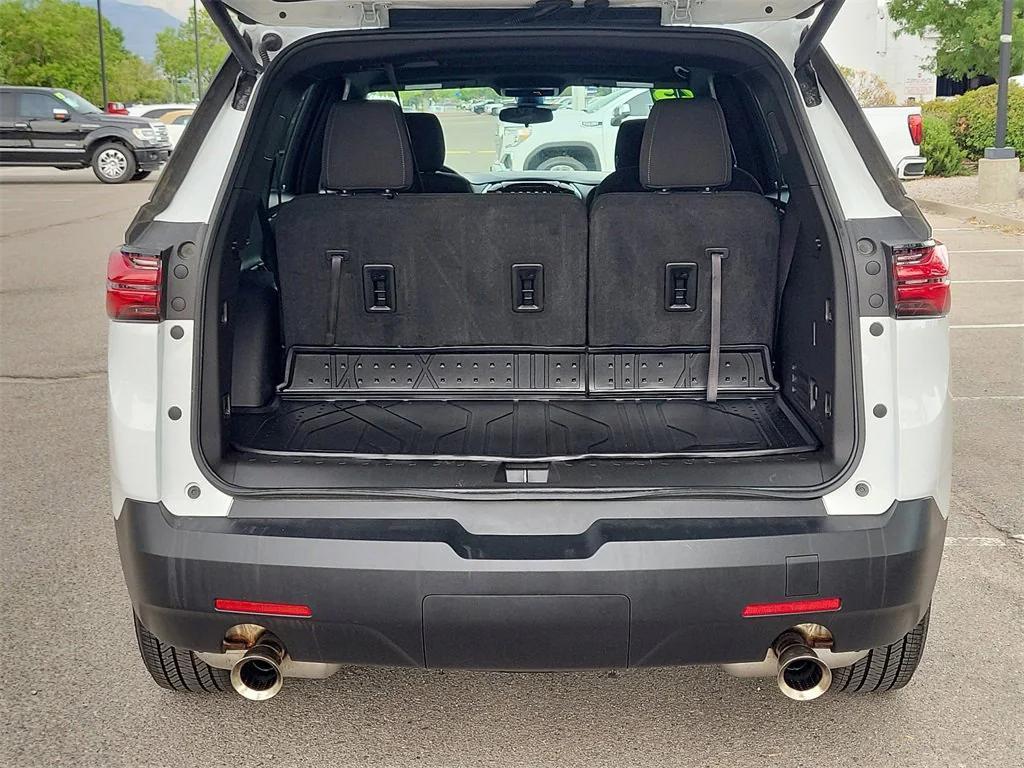 used 2023 Chevrolet Traverse car, priced at $33,650