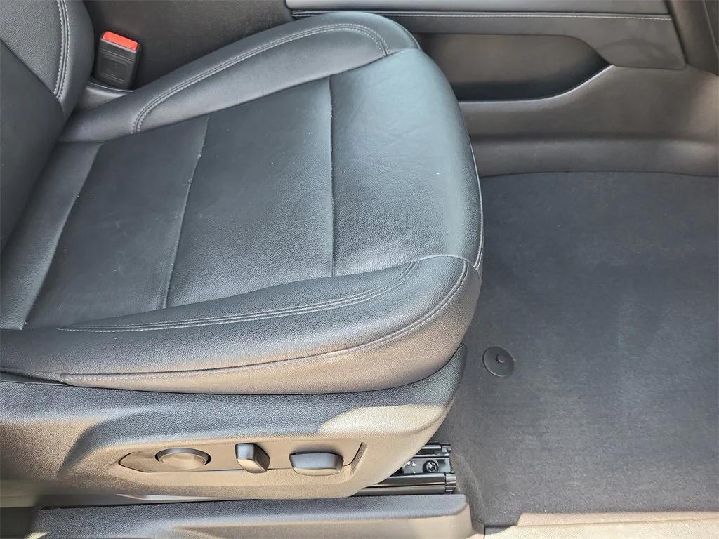 used 2023 Chevrolet Suburban car, priced at $47,995