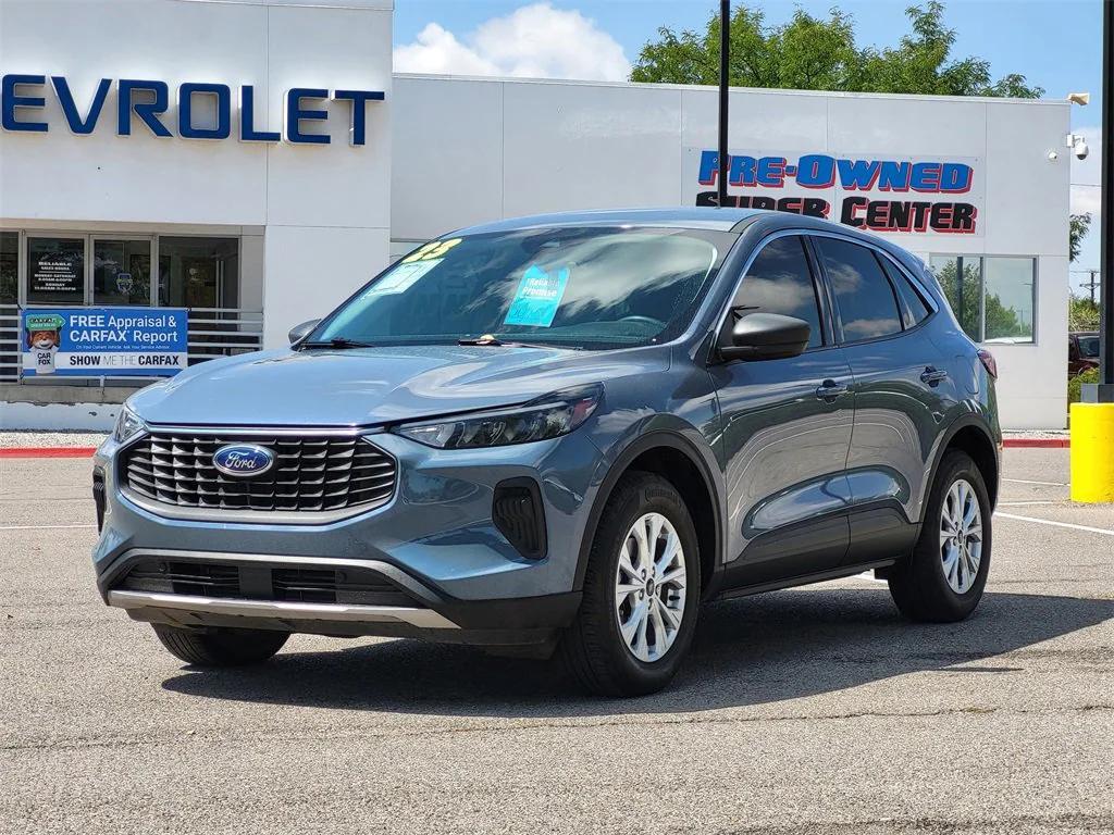 used 2023 Ford Escape car, priced at $24,998