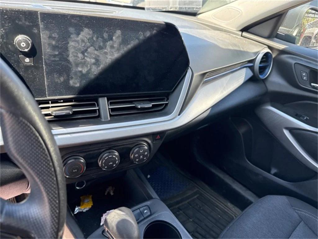 used 2024 Chevrolet Trax car, priced at $22,450