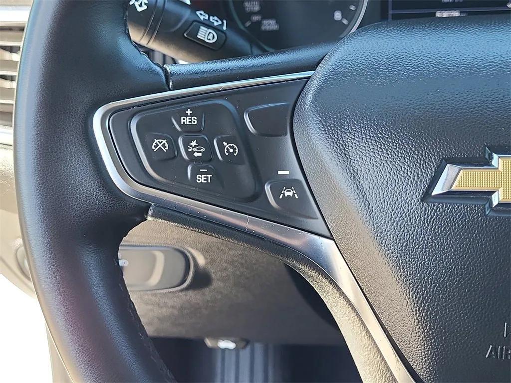 used 2024 Chevrolet Equinox car, priced at $21,988