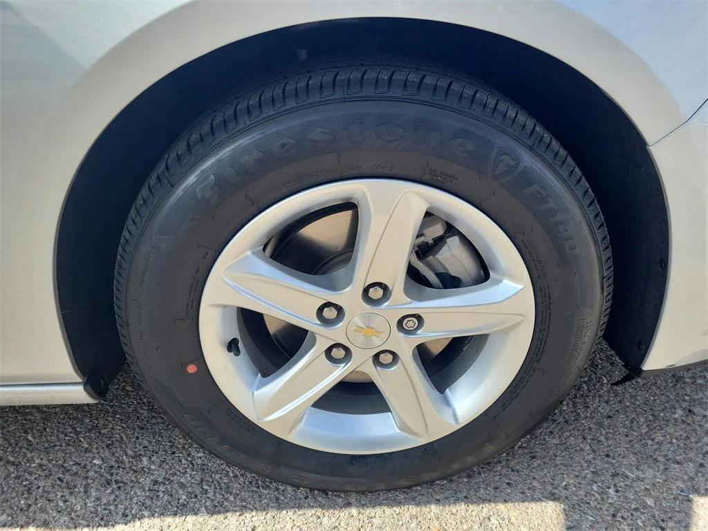 used 2021 Chevrolet Malibu car, priced at $19,999