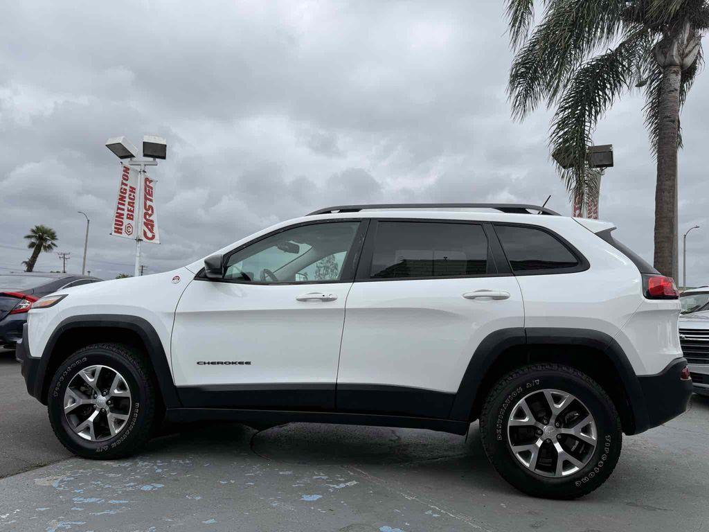 used 2018 Jeep Cherokee car, priced at $16,987