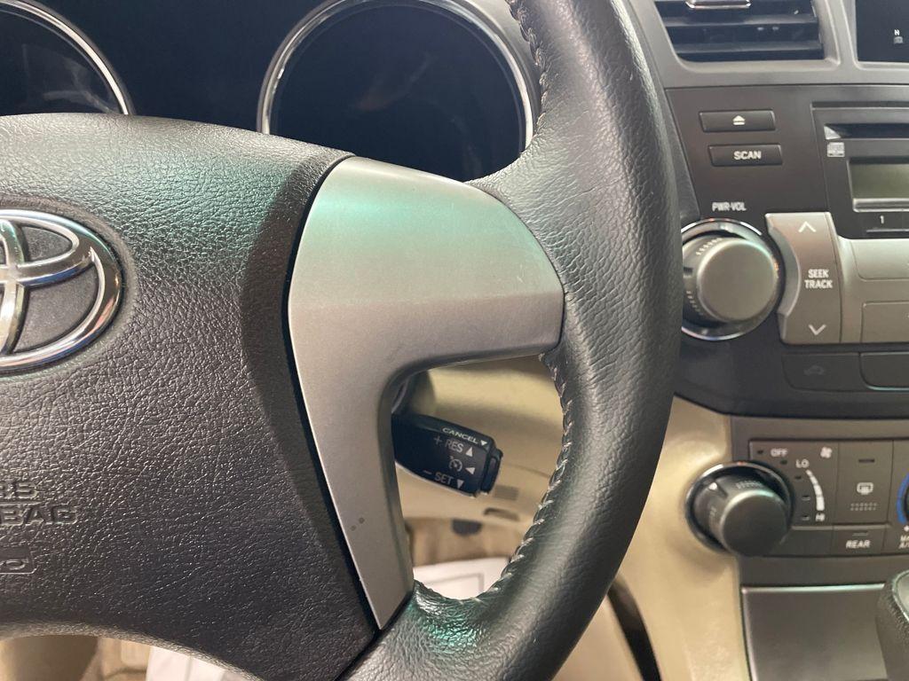 used 2010 Toyota Highlander car, priced at $10,990
